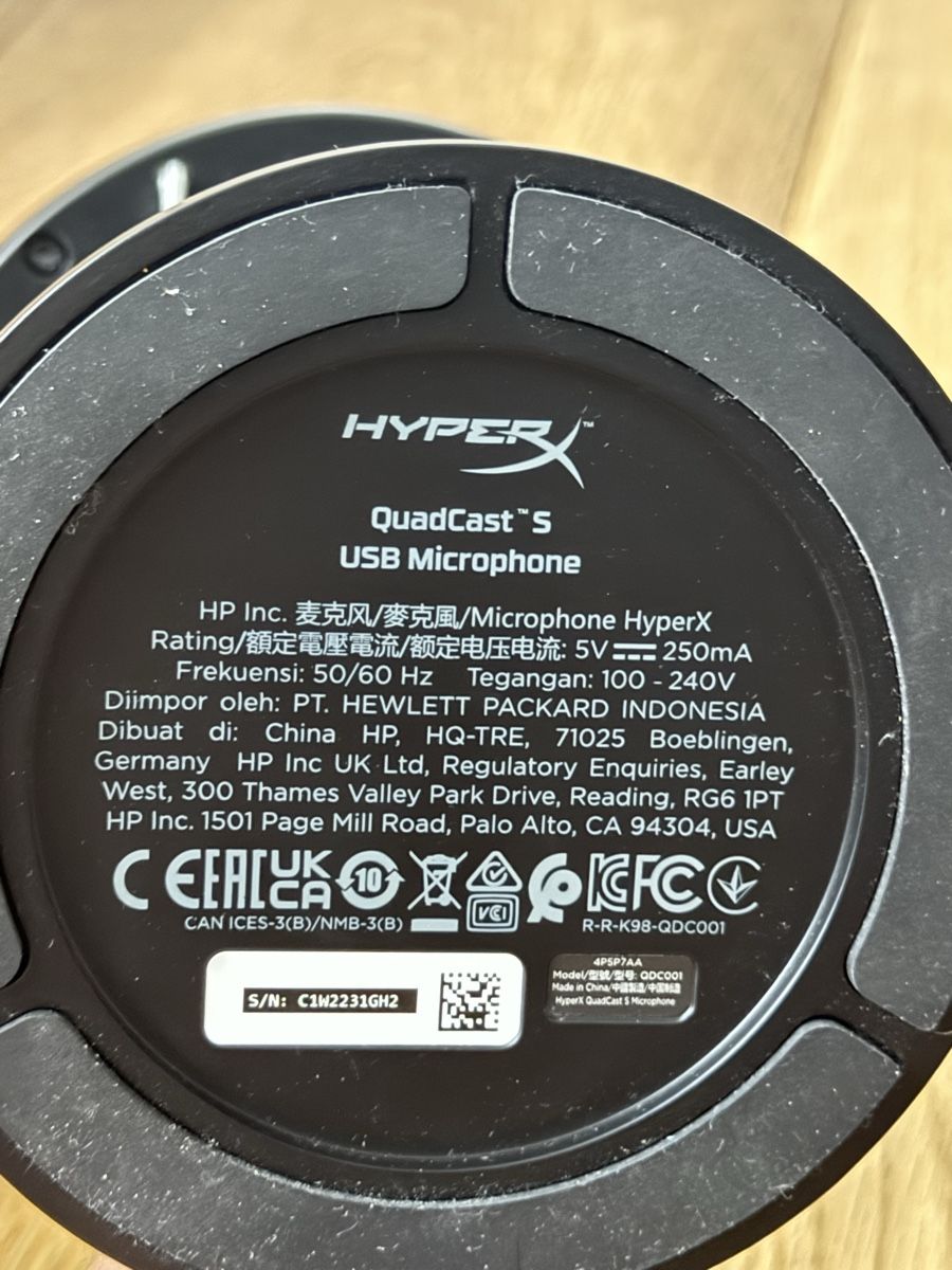 Hyperx Microfoni: HyperX Quadcast S USB Microphone – Nuovo (secondo la descrizione) da Rapperswil SG venduto da dia_p6d7 1