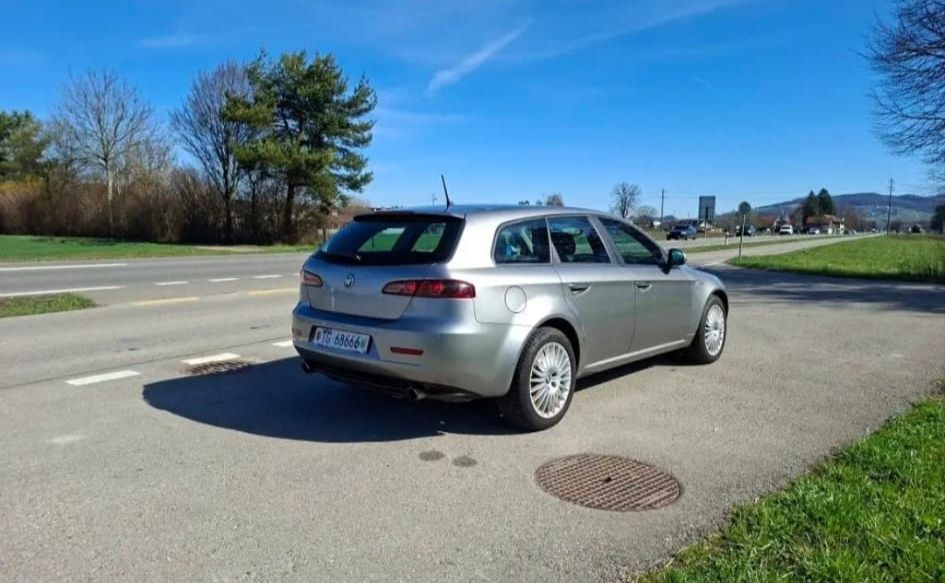 Alfa Romeo Automobili: Alfa Romeo 159 2.4 JTD-M – Usato da Raperswilen venduto da sabrina216 1