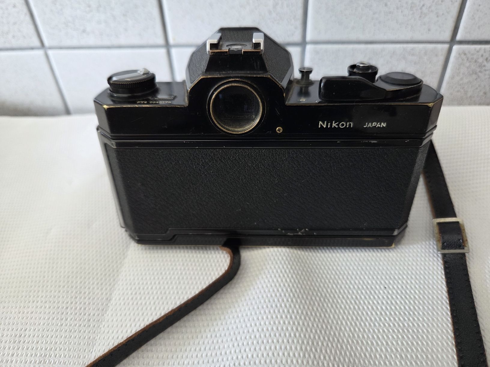 Nikon Fotocamera: Nikon Nikkormat FT2 Spiegelreflexkamera  – Usato da Dietikon venduto da Allegra34 8