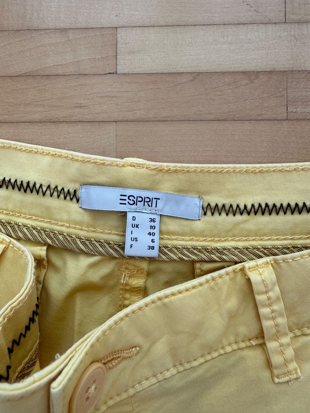 Esprit Hosen: ESPRIT Chinos Hose Gr. 38 gelb – Gebraucht aus Würenlos von gtvlady_82 2