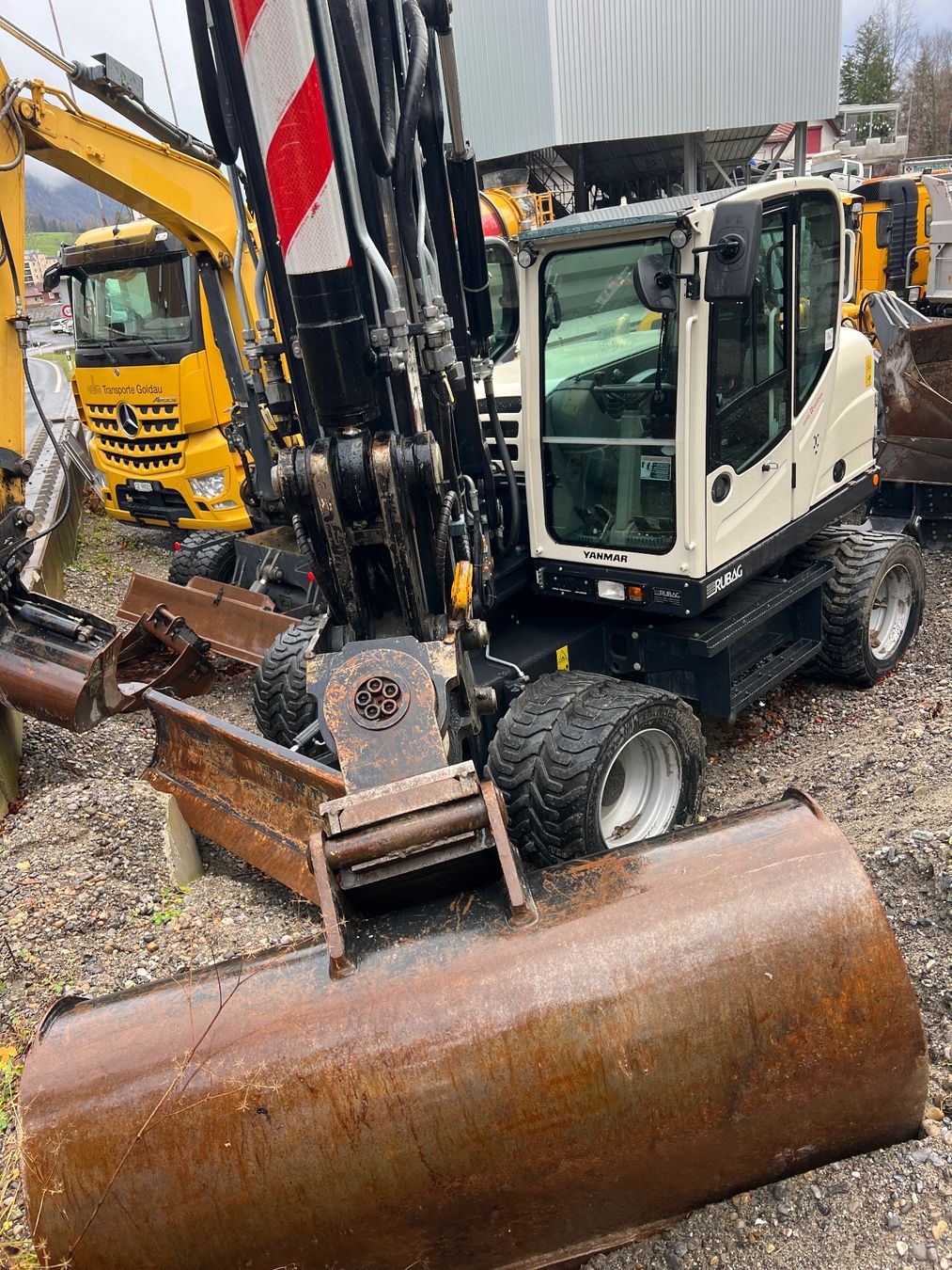 Yanmar Excavateurs: Yanmar Pneubagger – D'occasion à Egg b. Zürich par SwissTradingAgency 6
