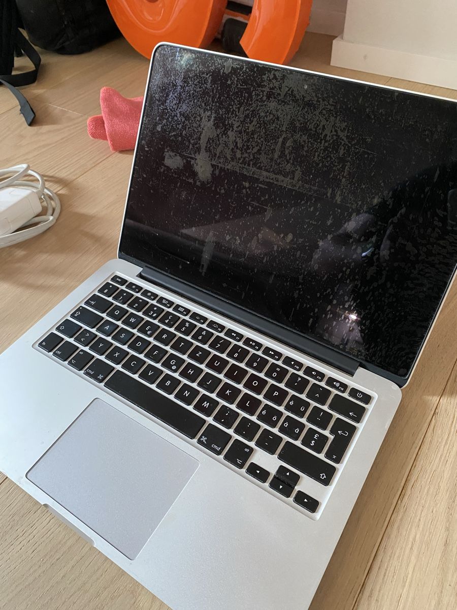 Apple Notebooks: MacBook Pro (8GB SSD, 13", early 2015) – Gebraucht aus Solothurn von damomami 3