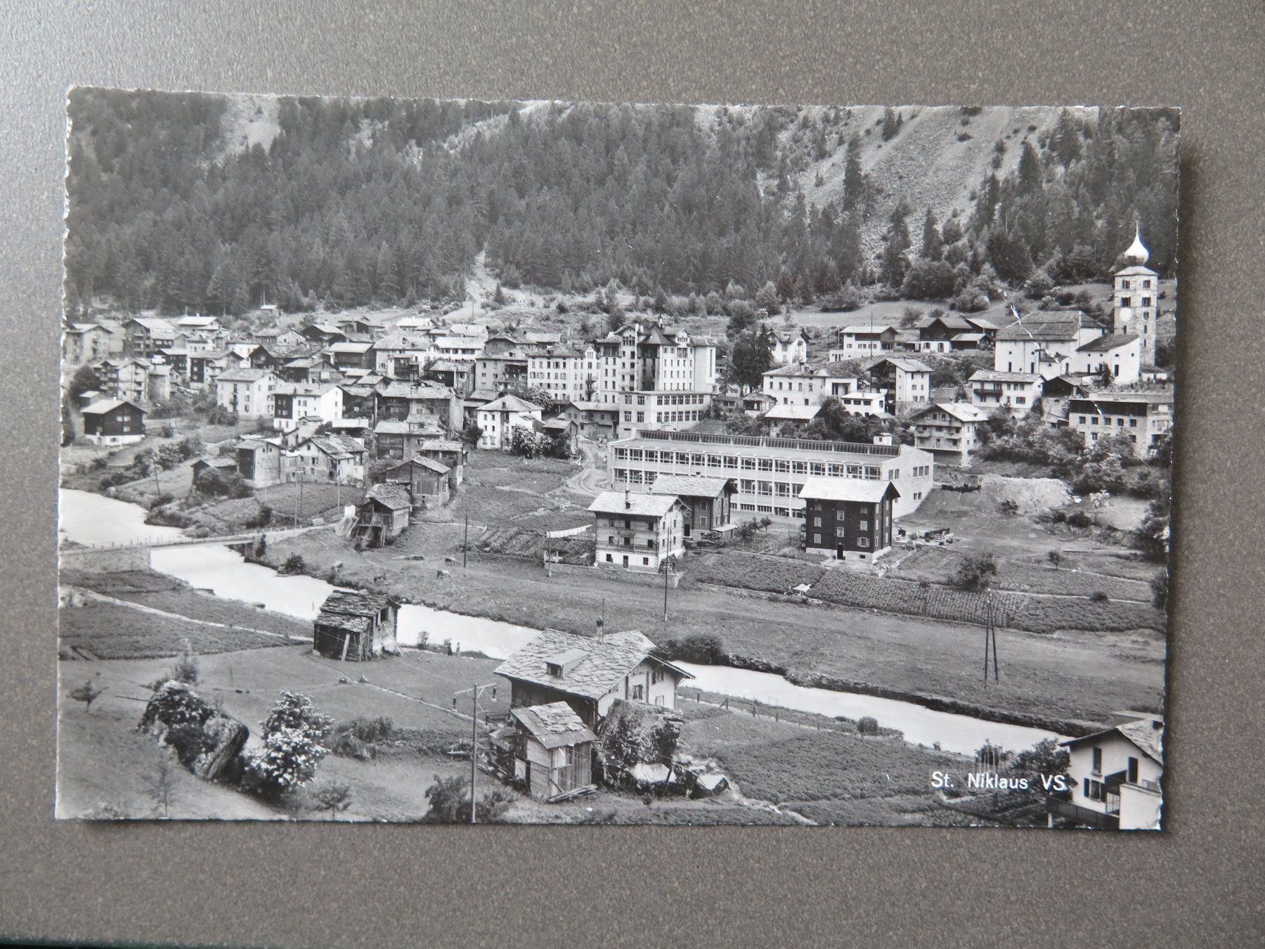 Cartoline postali: ST. NIKLAUS VS - DORF – Usato da Wittenbach venduto da lipasal