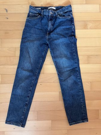MNG Jeans - size 36, perfect for autumn! 🍂👖Great find!