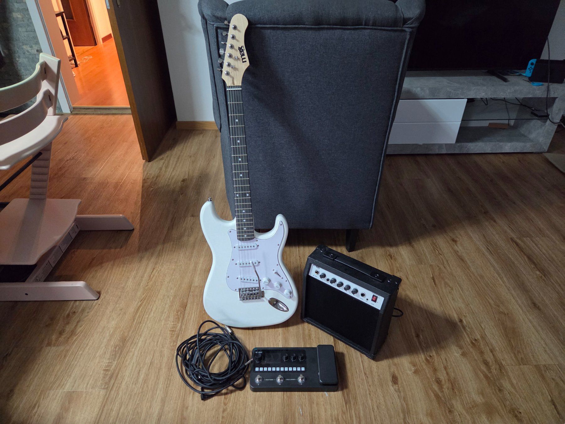 Musikinstrumente: ELEKTROGITARRE – Gebraucht aus Buochs von bea_b7dj