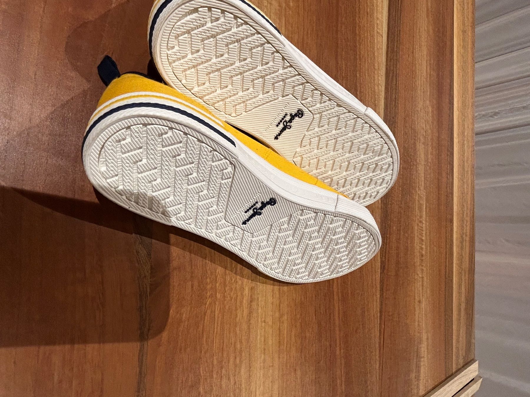 Pepe Jeans Damenschuhe: Schuhe – Neu (gemäss Beschreibung) aus Bolligen von kbo_s5kz 2