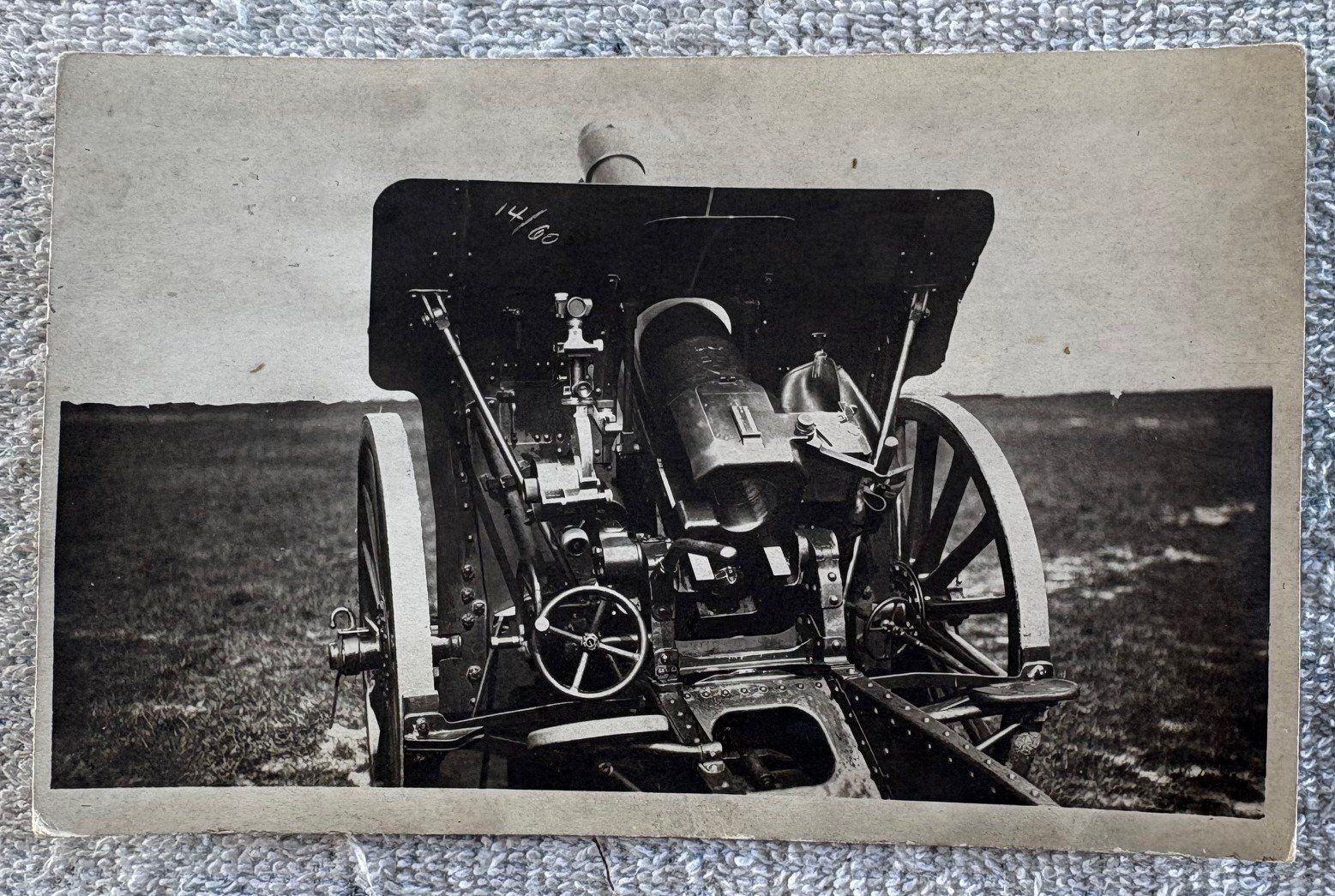 Cartoline postali: ANSICHTSKARTE ARMEE KANONE – Usato da Ostermundigen venduto da wini63