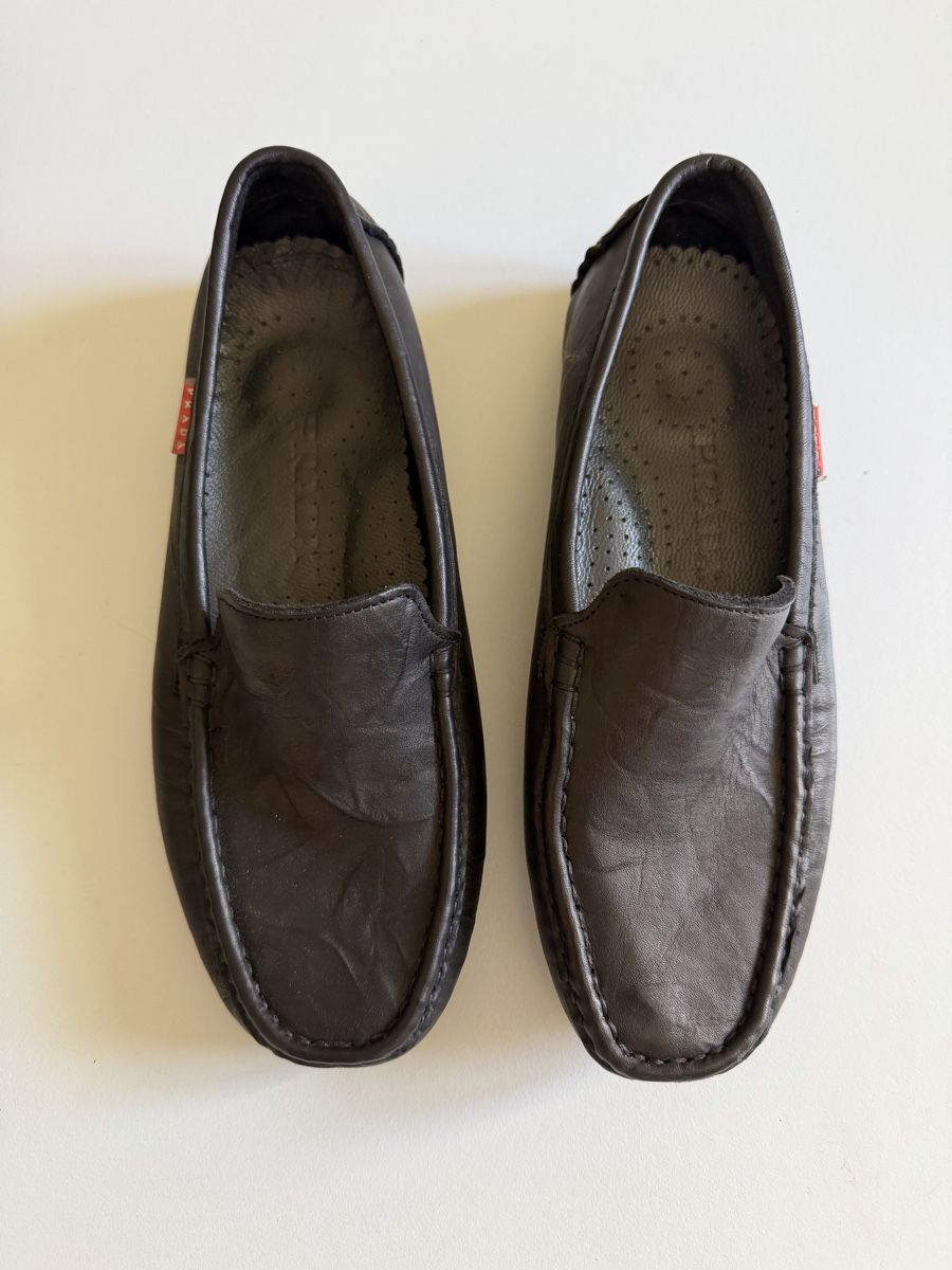 Prada Scarpe da donna: Prada Loafer schwarz Leder Gr 39 – Usato da basel venduto da j_4056