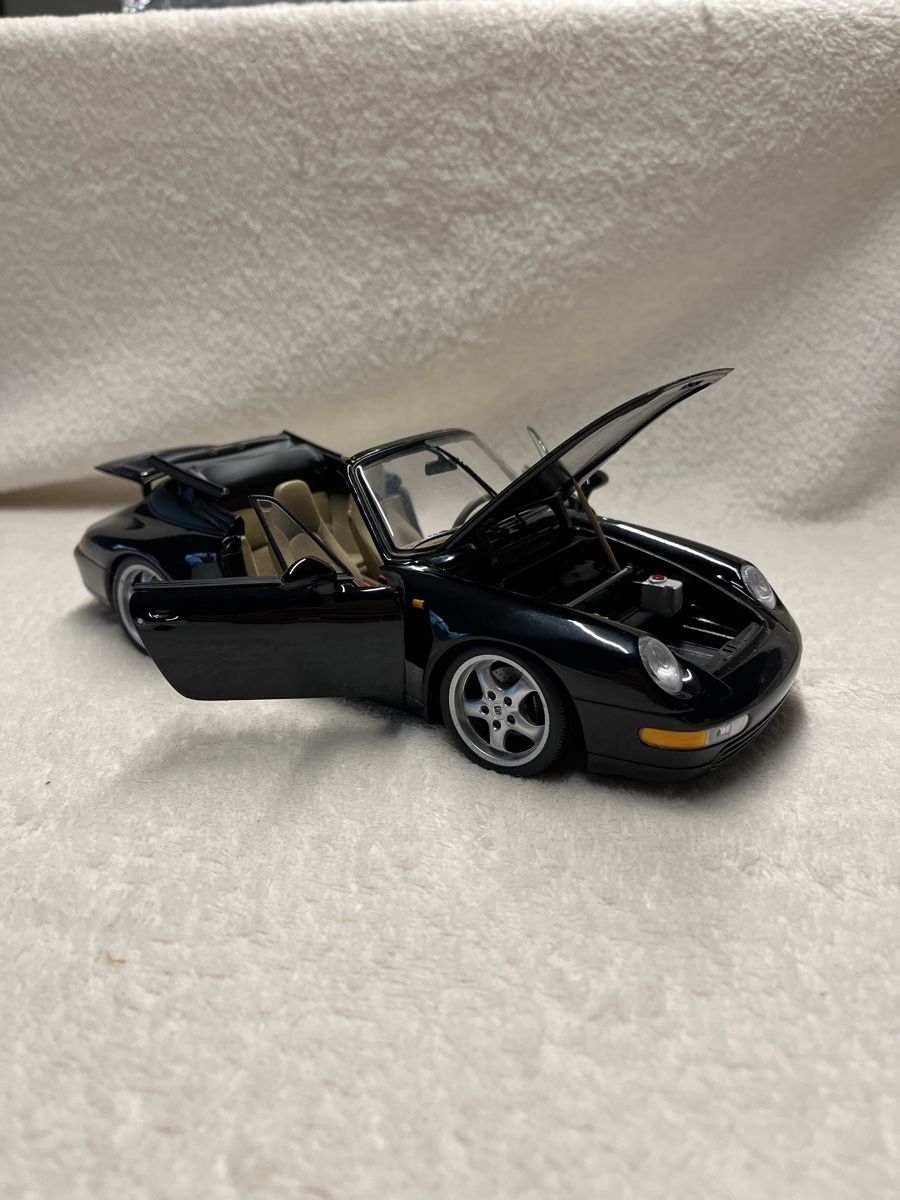 UT Models Modellautos: Porsche Cabriolet 911Typ 993 – Neu (gemäss Beschreibung) aus Oberweningen von mer_2yn9 2