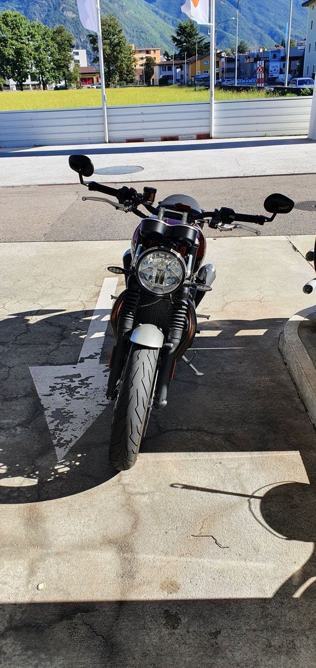 Triumph Altro: Triumph Speed Twin 1200 appena collaudata – Usato da Lumino venduto da mau_rw9n 3
