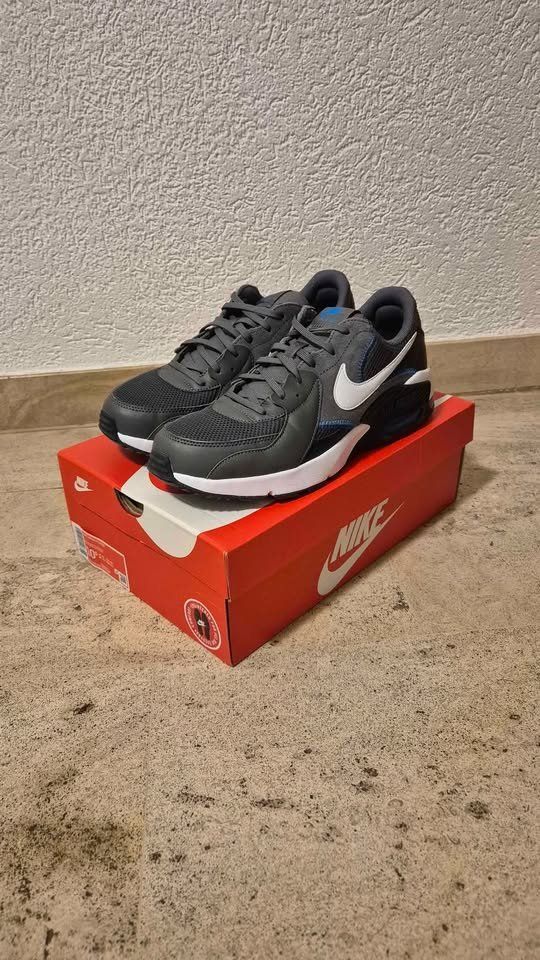 Nike Herrenschuhe: Basket Nike Air Max Excee – Neu und originalverpackt aus Châtel-St-Denis von vieri91187 1