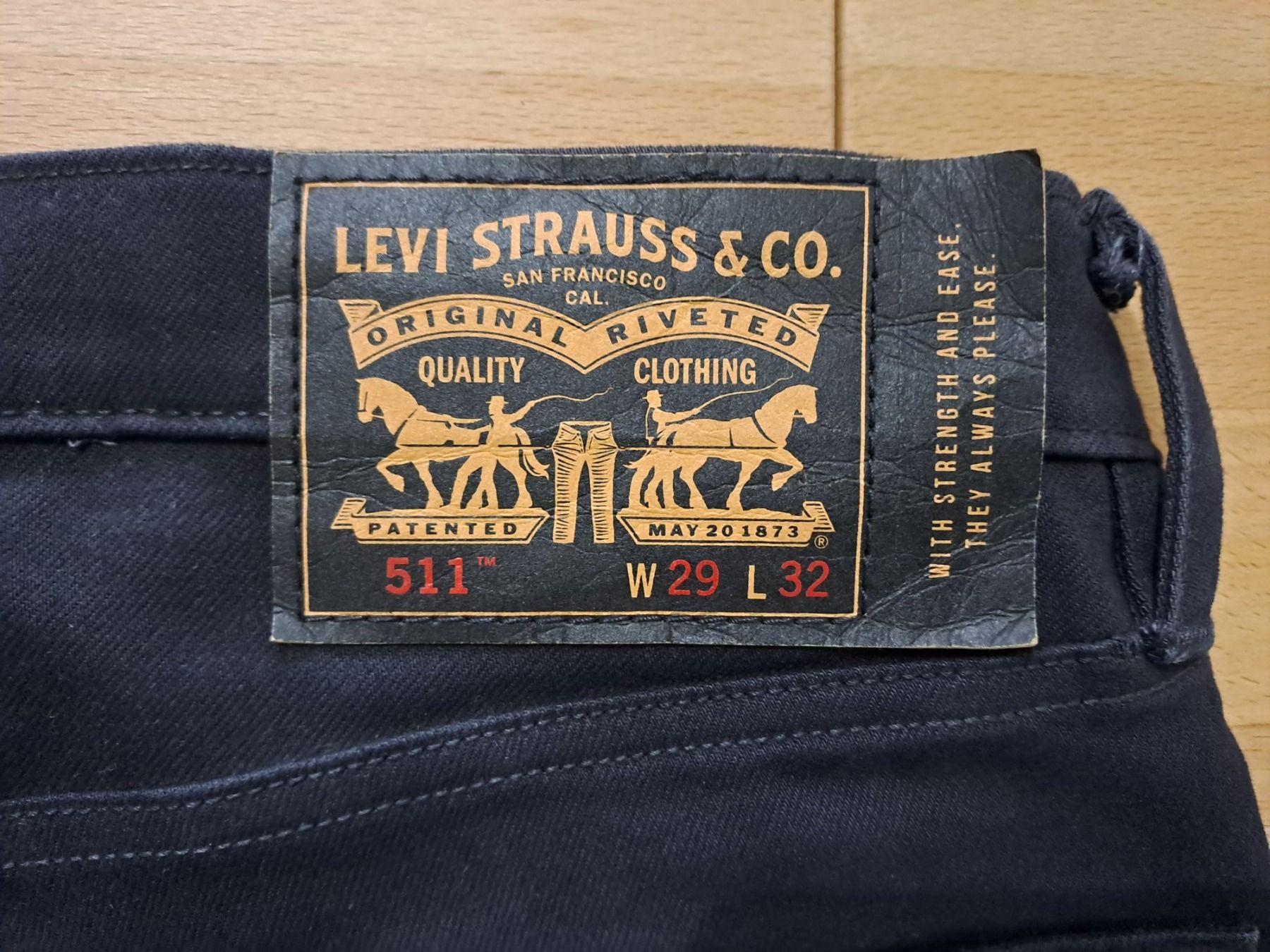 Levi's Jeans: Levis 511 W29 L28 – Nuovo (secondo la descrizione) da Meyrin venduto da dijin 7