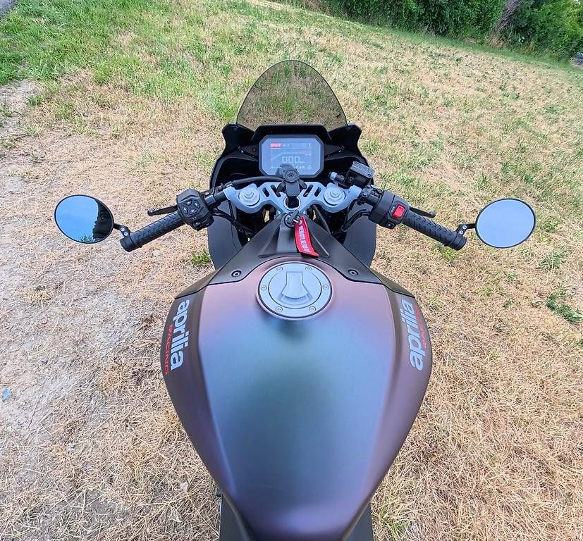 Aprilia Strada: RS457 Prismatic Dark – Usato da Jouxtens-Mézery venduto da aed_wt7y 4