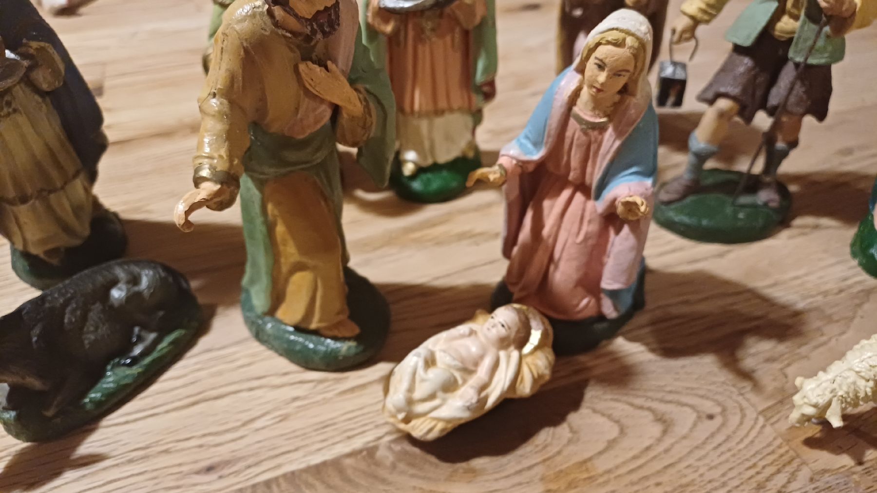 Figurines: Schöne alte Krippenfiguren  – D'occasion à Flawil par Naphtali 3
