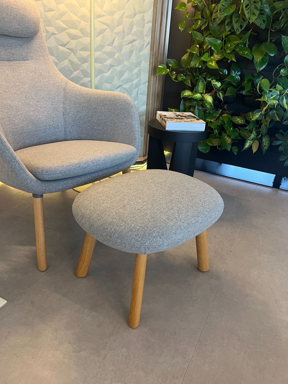 Vitra Poltrone: Vitra HAL Lounge Chair und Ottoman – Usato da Gossau SG venduto da PSAG9200 2