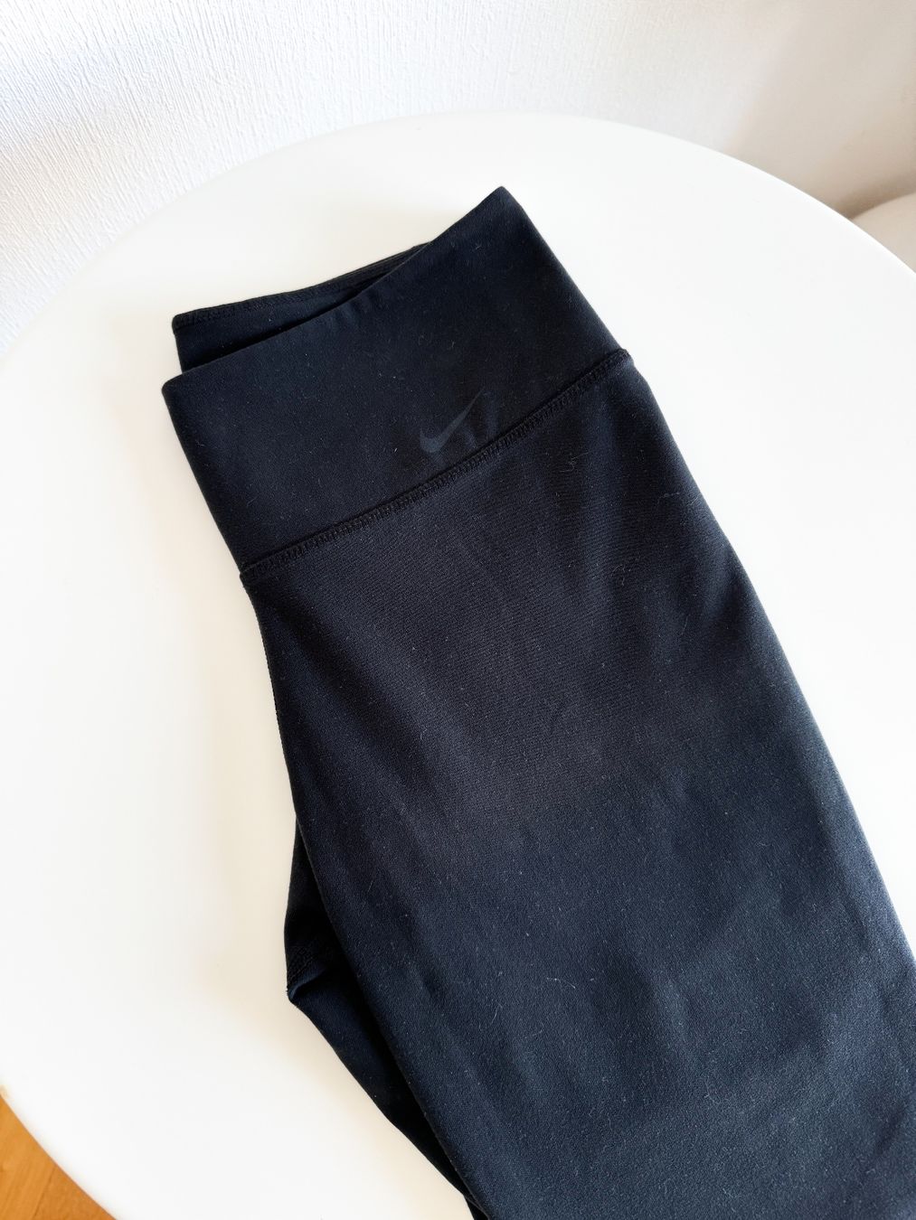 Pantaloni: TRAINING NIKE – Usato da Lausanne venduto da Greenbyaudrey