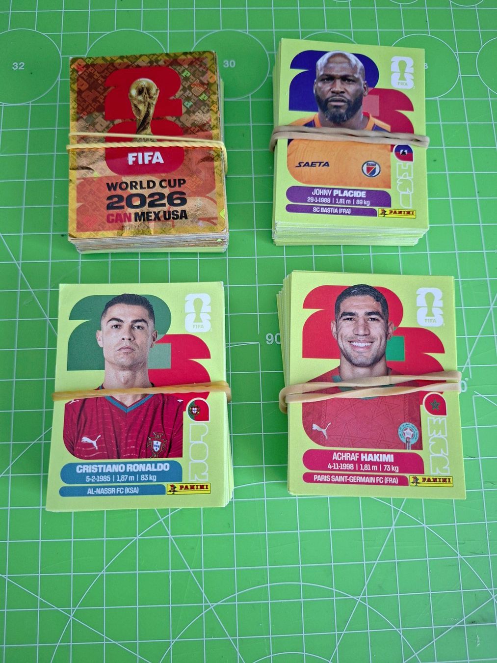Panini Cartes à collectionner: Panini Sticker 2026 – Neuf (Voir description) à Studen par sanbo82 2