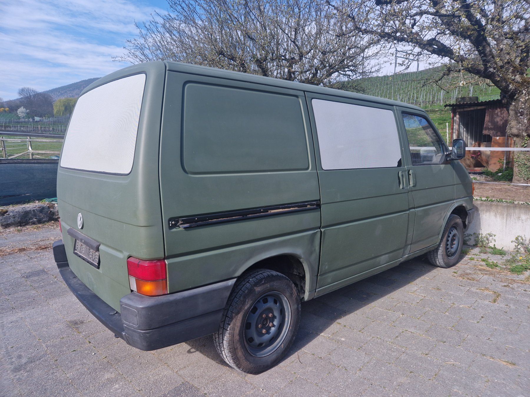 VW Veicoli commerciali: VW T4 2.4D – Usato da Boudry venduto da arn_cs9y 8