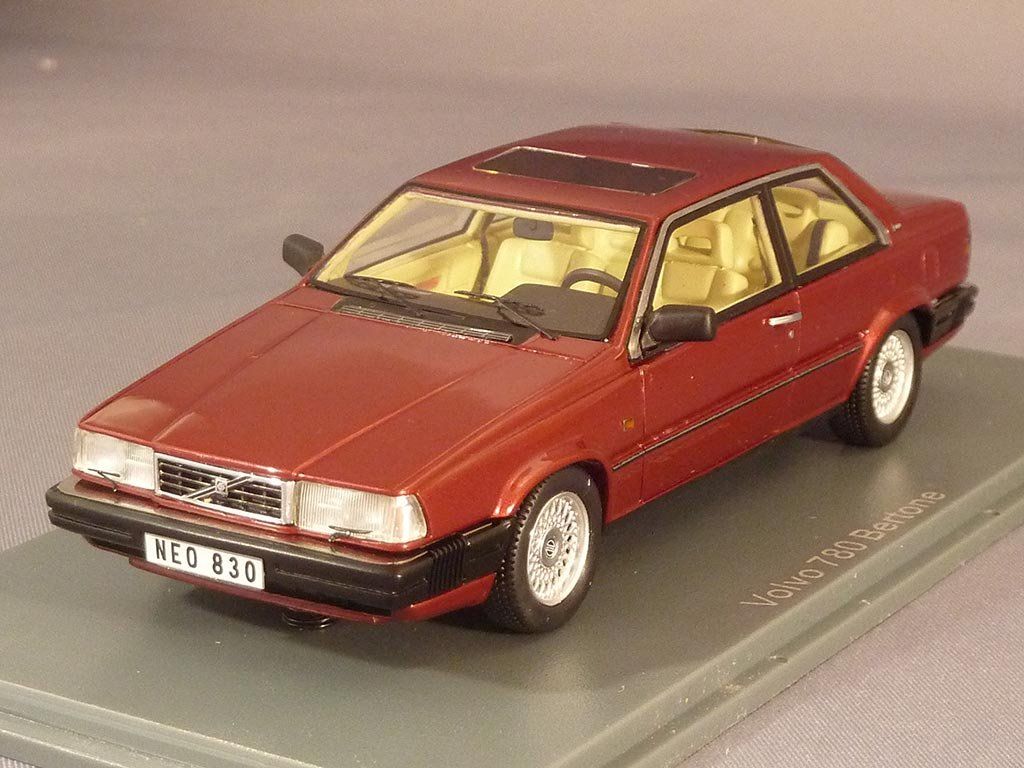 Volvo Modellini d'auto: Volvo 780 Bertone – Nuovo e nell'imballaggio originale da Flawil venduto da Imperiosud 4