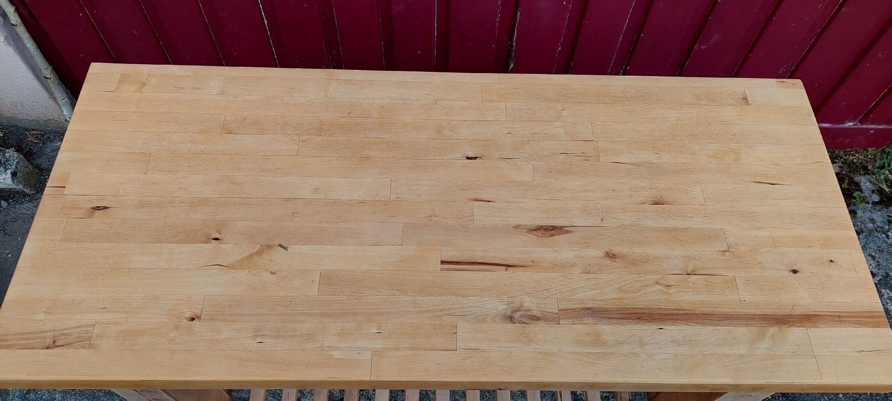Tables: Kücheninsel mit 3 gratis Barhockern – D'occasion à Dübendorf par Takaka 3