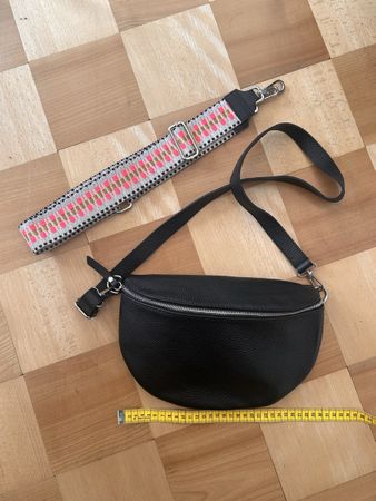 Banane cuir noir 