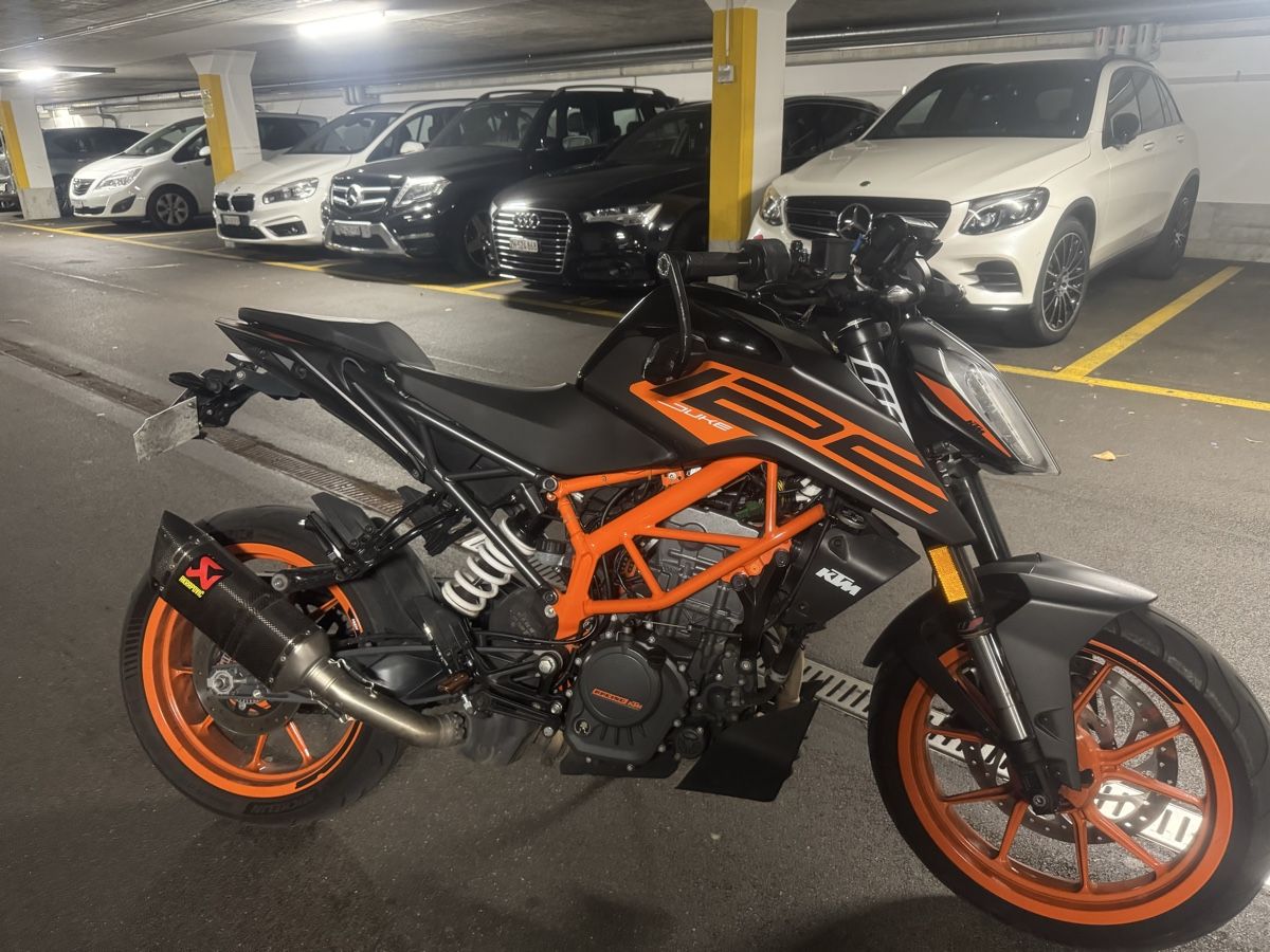 KTM Strada: Ktm Duke 125 – Usato da zürich venduto da fernandes021 1