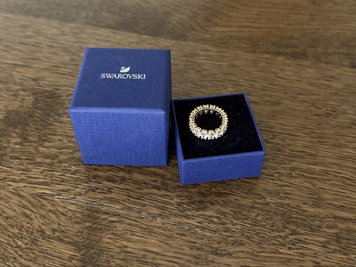 Swarovski Anelli: Swarovski Ring, Grösse 52 – Nuovo (secondo la descrizione) da Kloten venduto da preloved9