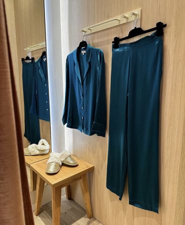 Seidenpyjama set von Etam, Gr. S  neu mit Etikett