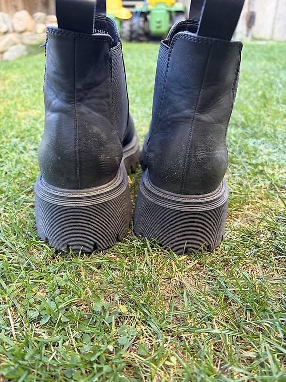 Scarpe da uomo: Schuhe Grösse 41 – Usato da Tumegl/Tomils venduto da tiger358 2