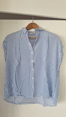 Tom Tailor Sommerbluse, Gr. 38, blau-weiss gestreift.