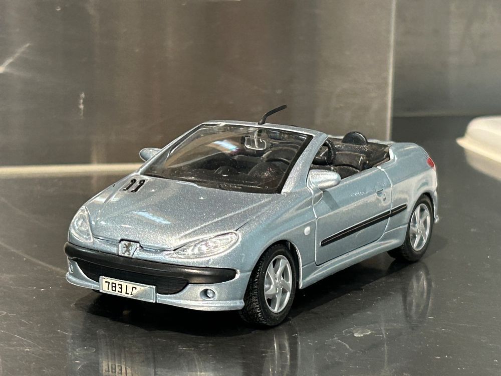 Peugeot 206 cc 1/24 1