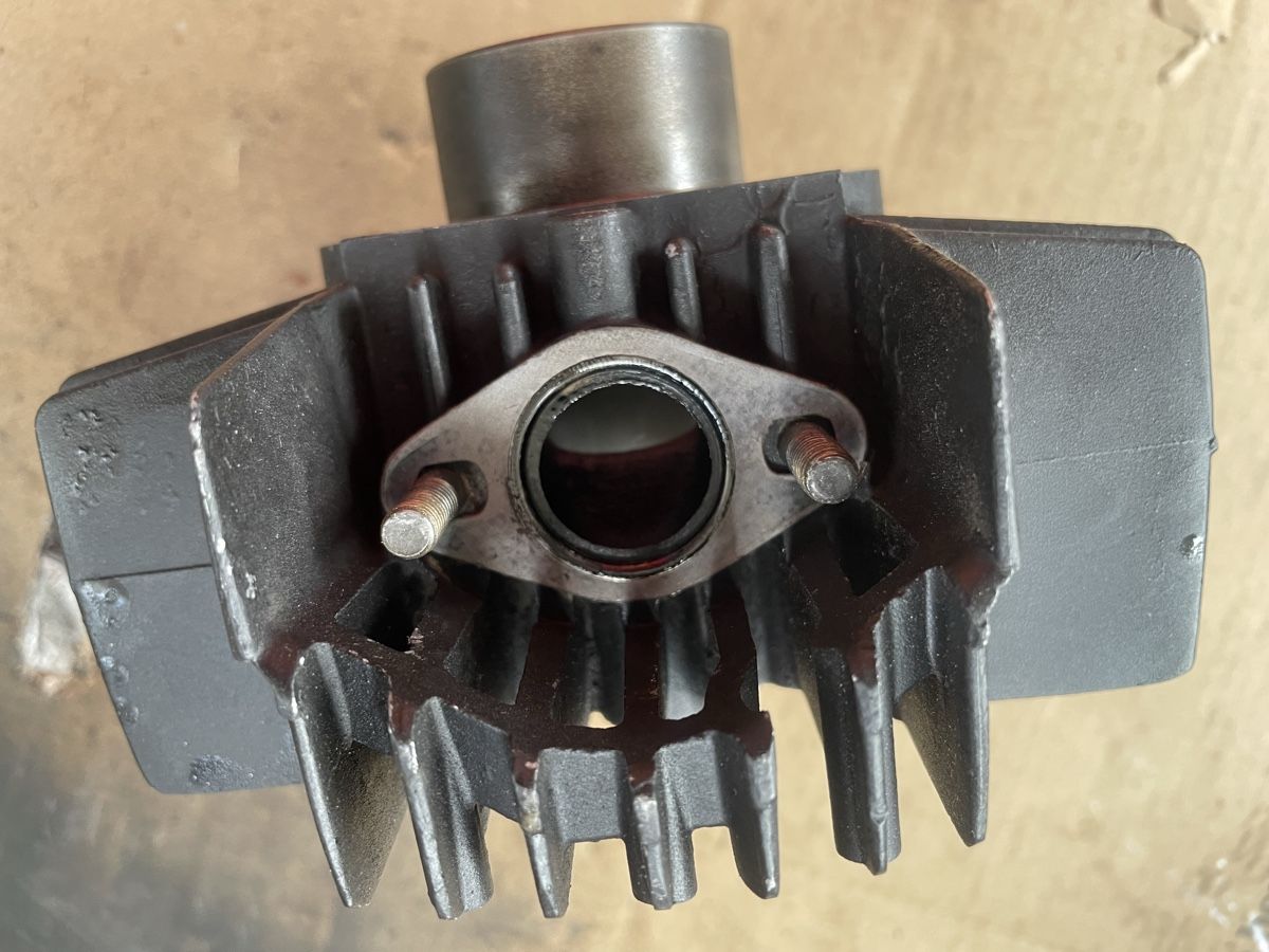 Puch Mofas: Puch Austria Zylinder Original – Gebraucht aus Schenkon von  1