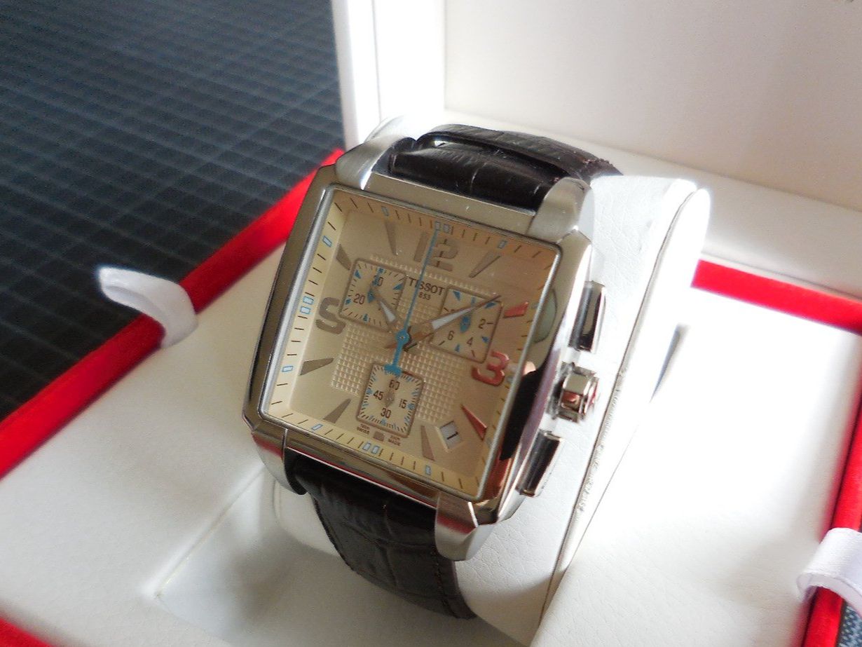 Tissot Uhren: TISSOT QUADRATO quarz chrono beige – Neu (gemäss Beschreibung) aus Waldstatt von 37bernhard79 3