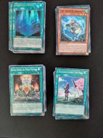 grand lot de plus de 200 cartes Yu-Gi-Oh! en français