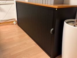 Sideboard mit Rollanden