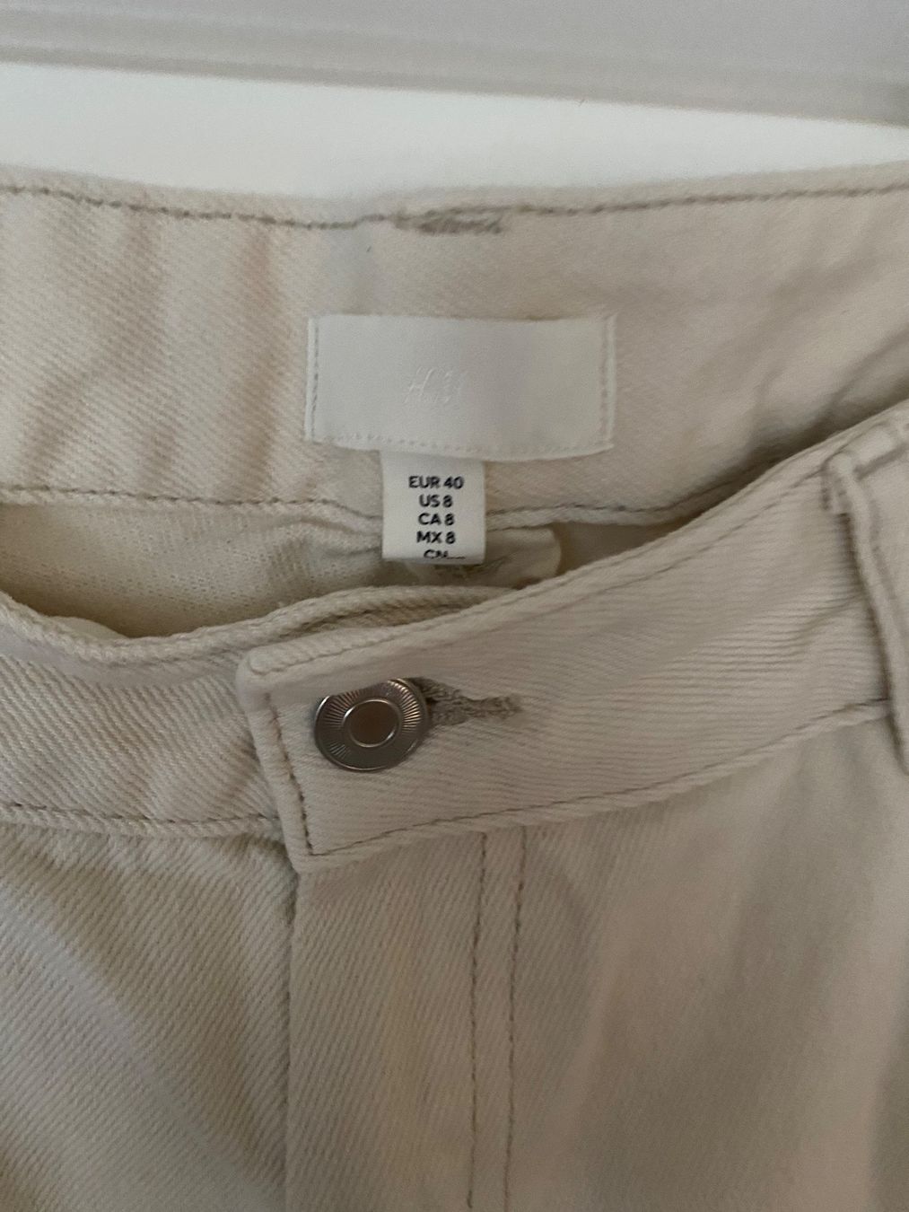 H&M Jeans: Coole Flatjeans – Gebraucht aus Wermatswil von -secondchance- 1