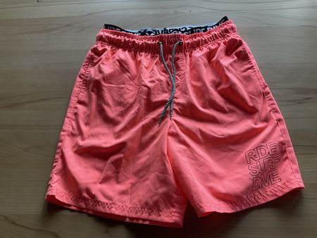 Bade Short neon-rot Gr. 158/164