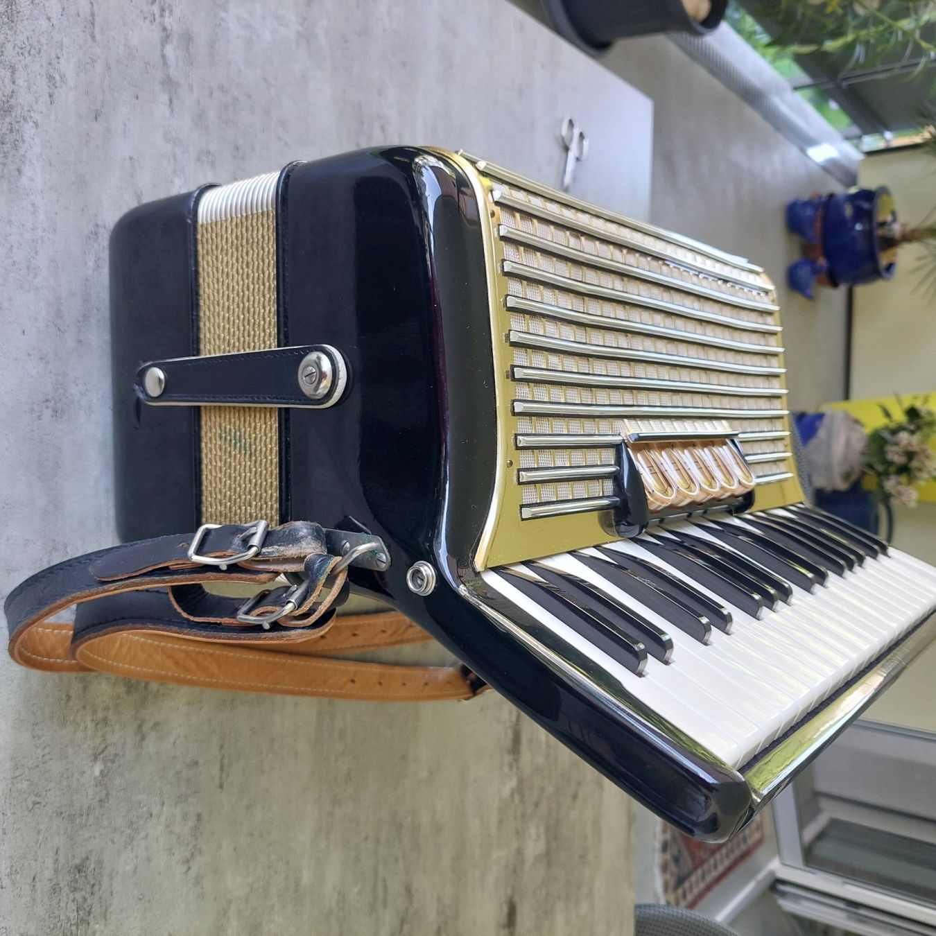 Hohner Musikinstrumente: Handorgel Hohner Concerto III – Gebraucht aus Uzwil von Grauhaar 2