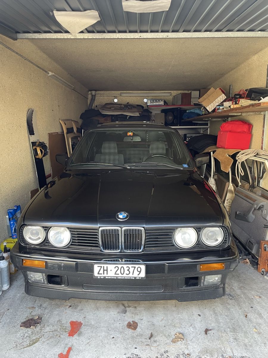 BMW Automobili: BMW E30 318is ab Mfk 25 – Usato da Dietikon venduto da T.S.8002 1