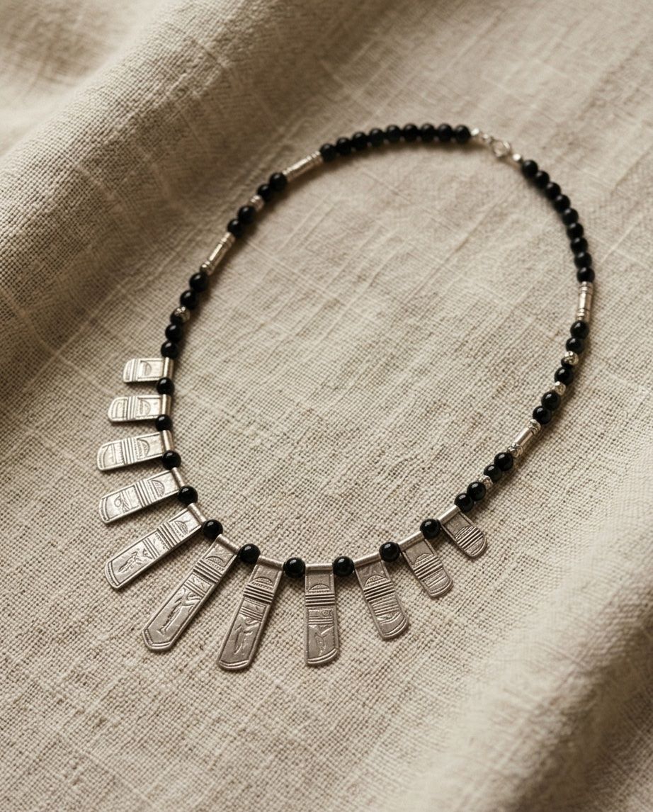 Catenine: Collier ethnique argent et onyx -  neuf – Nuovo (secondo la descrizione) da Vuisternens-Romont venduto da gol_xp6p 1