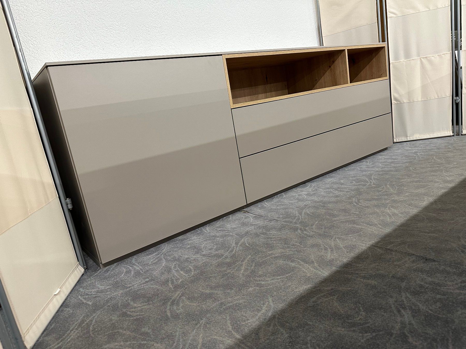 TV Möbel: Sideboard Lowboard SETUP Eiche 173 x 61 cm Swiss Made – Neu (gemäss Beschreibung) aus Unterentfelden von moebelrufli 1