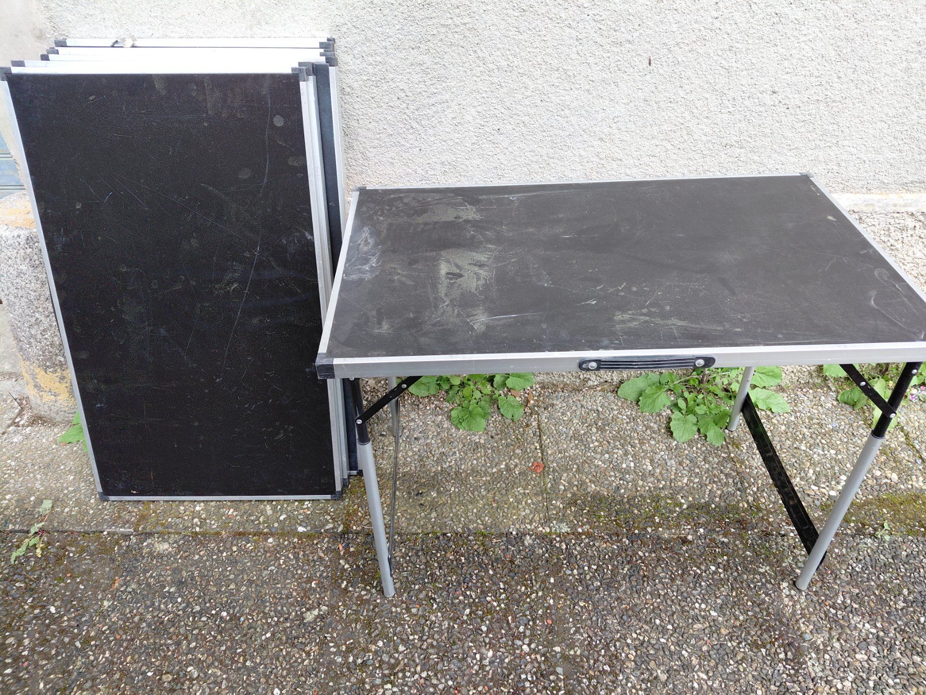 Tables: Tables de marché (étals) – D'occasion à Noiraigue par pel_ny7d