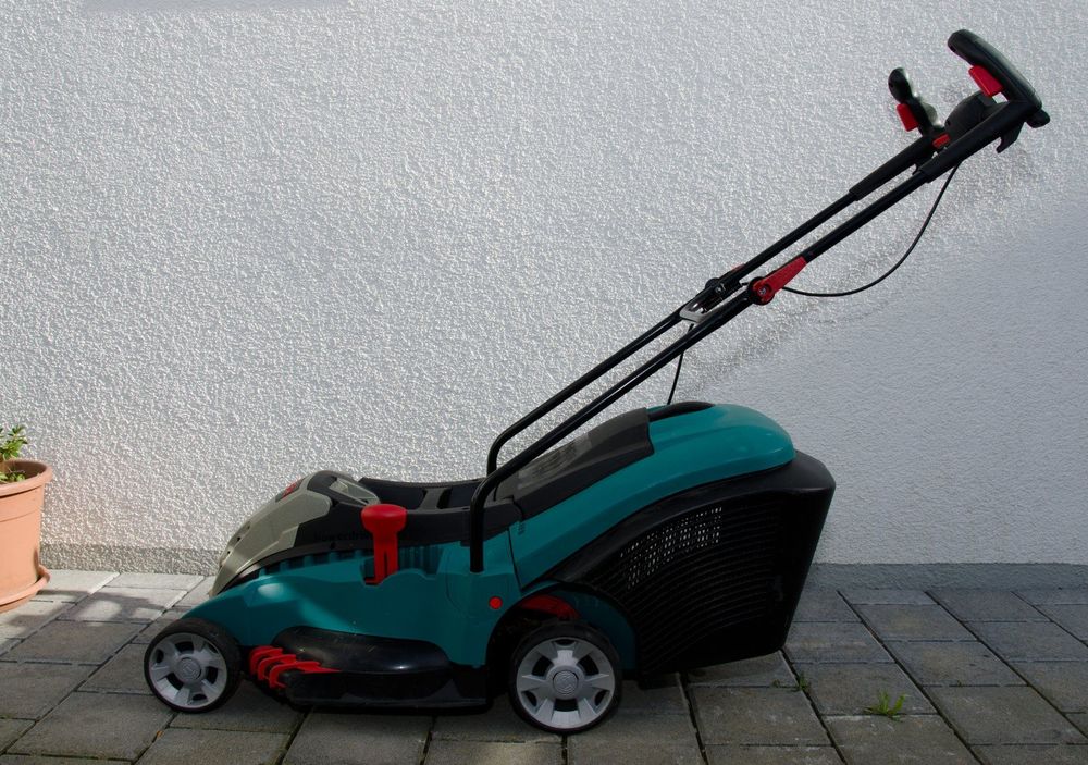 AkkuRasenmäher BOSCH Rotak 43 LI Kaufen auf Ricardo