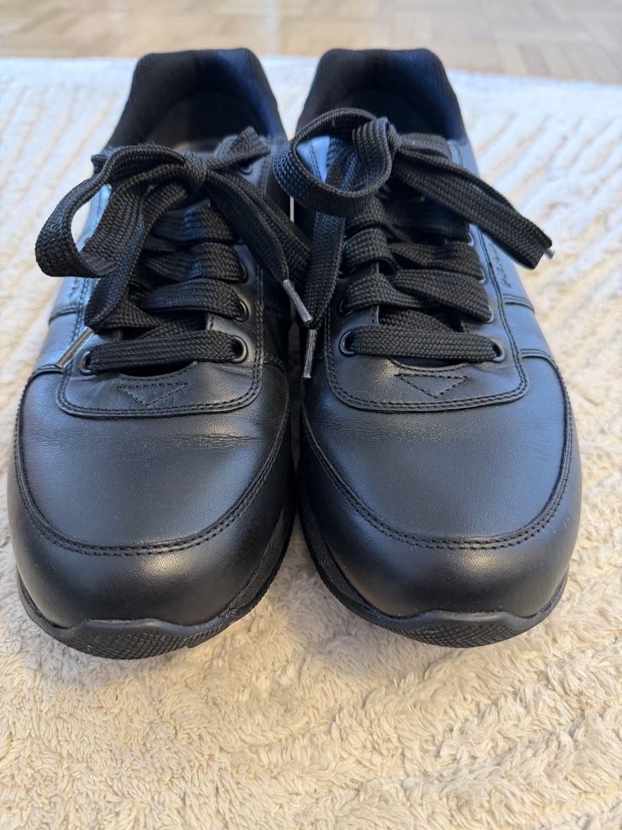 Prada Scarpe da uomo: Prada black leather sneakers 42 – Nuovo (secondo la descrizione) da Genève venduto da kam_m6mq 3