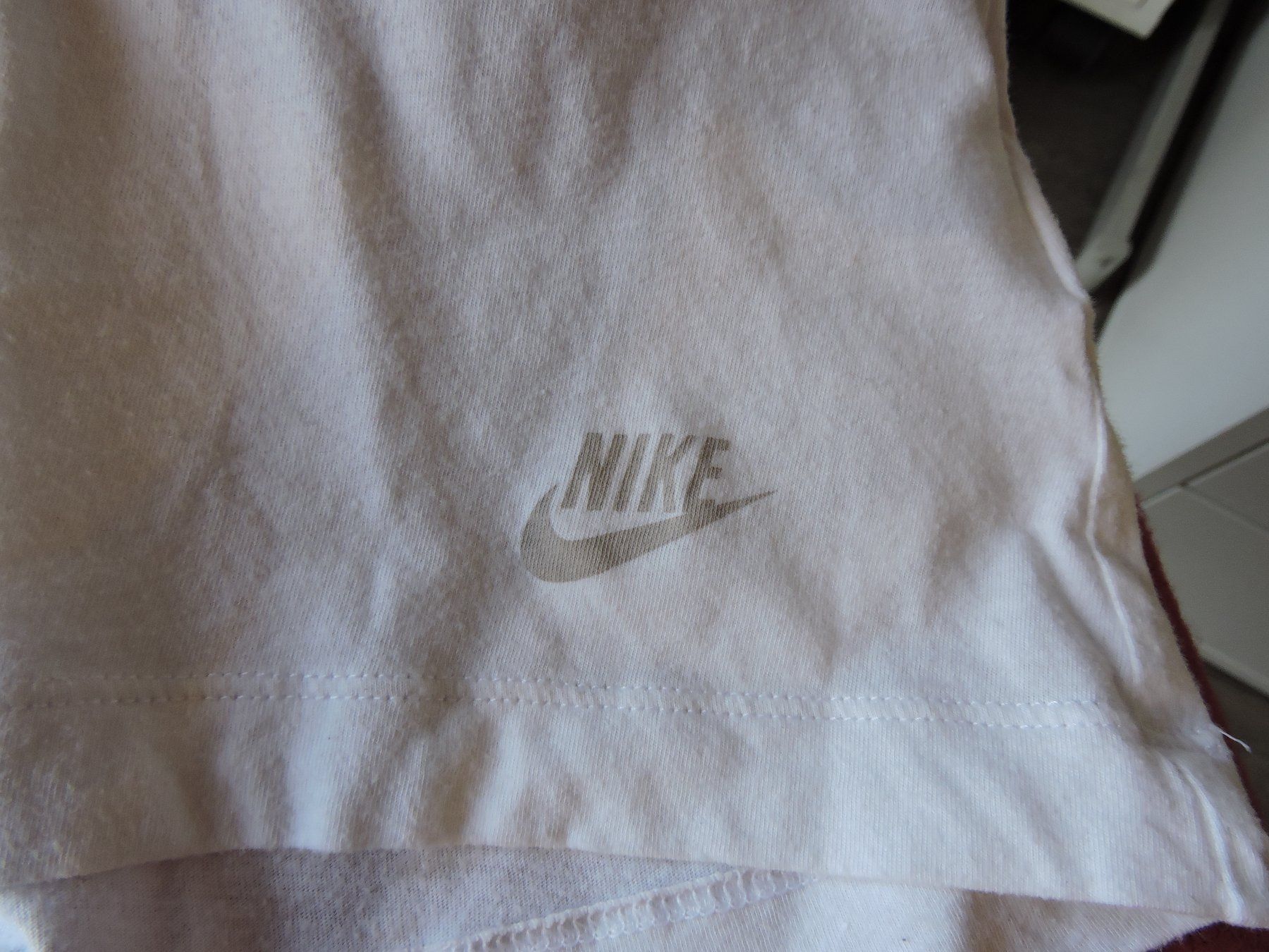 Nike T-shirt: Nike Damen Tshirt weiss Grösse XL – Usato da Hauptwil venduto da Borusse01 2