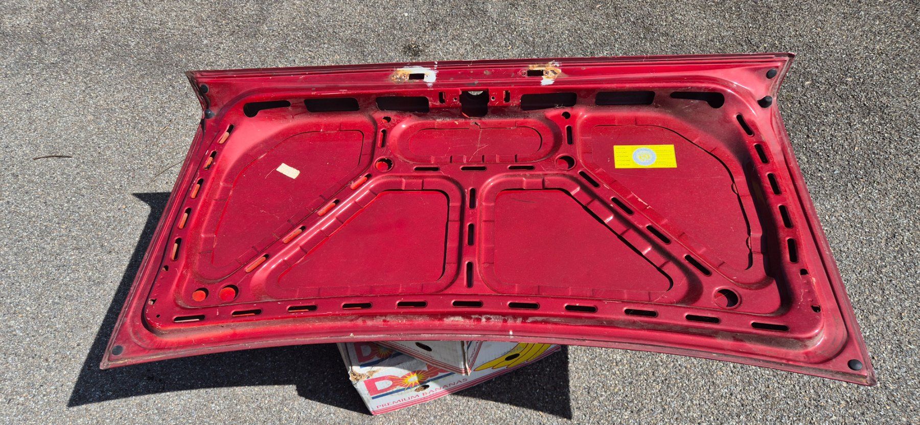 Volkswagen Tutti pezzi di ricambio auto: Jetta 1 Heckdeckel – Usato da Riggisberg venduto da Mahali04 2
