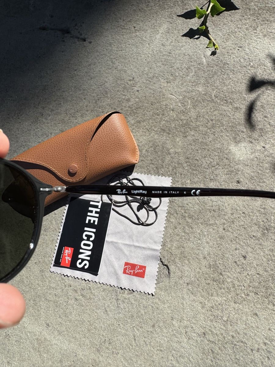 Ray-Ban Brillen & Gläser: Original Ray-Ban RB4242 Sunglasses With Case – Neu (gemäss Beschreibung) aus Effretikon von rus_2l2p 7