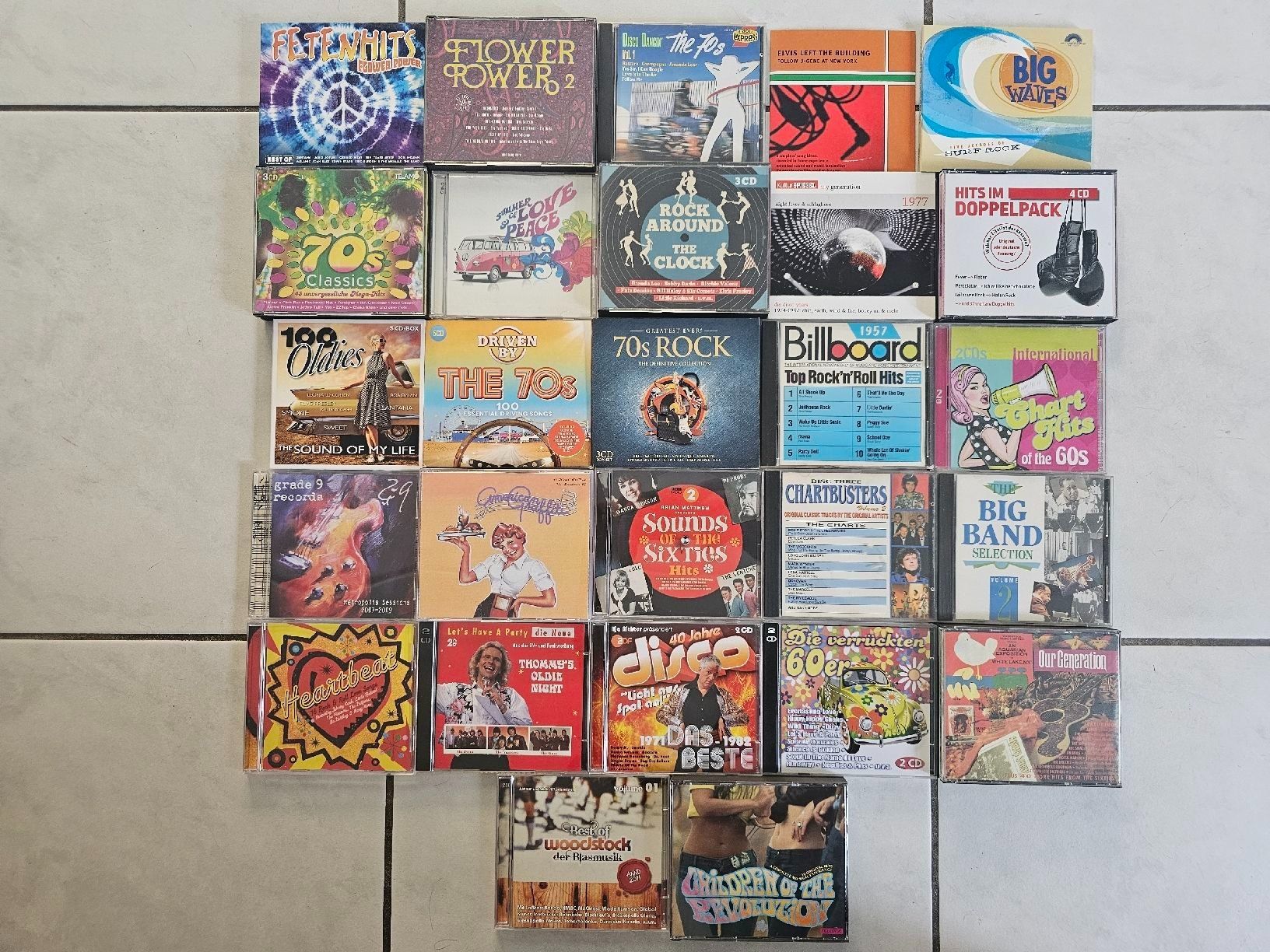 CD: RIESIGE CD SAMMLUNG - Sampler verschiedenster Genres... – Usato da Biberist venduto da Foolio0 7