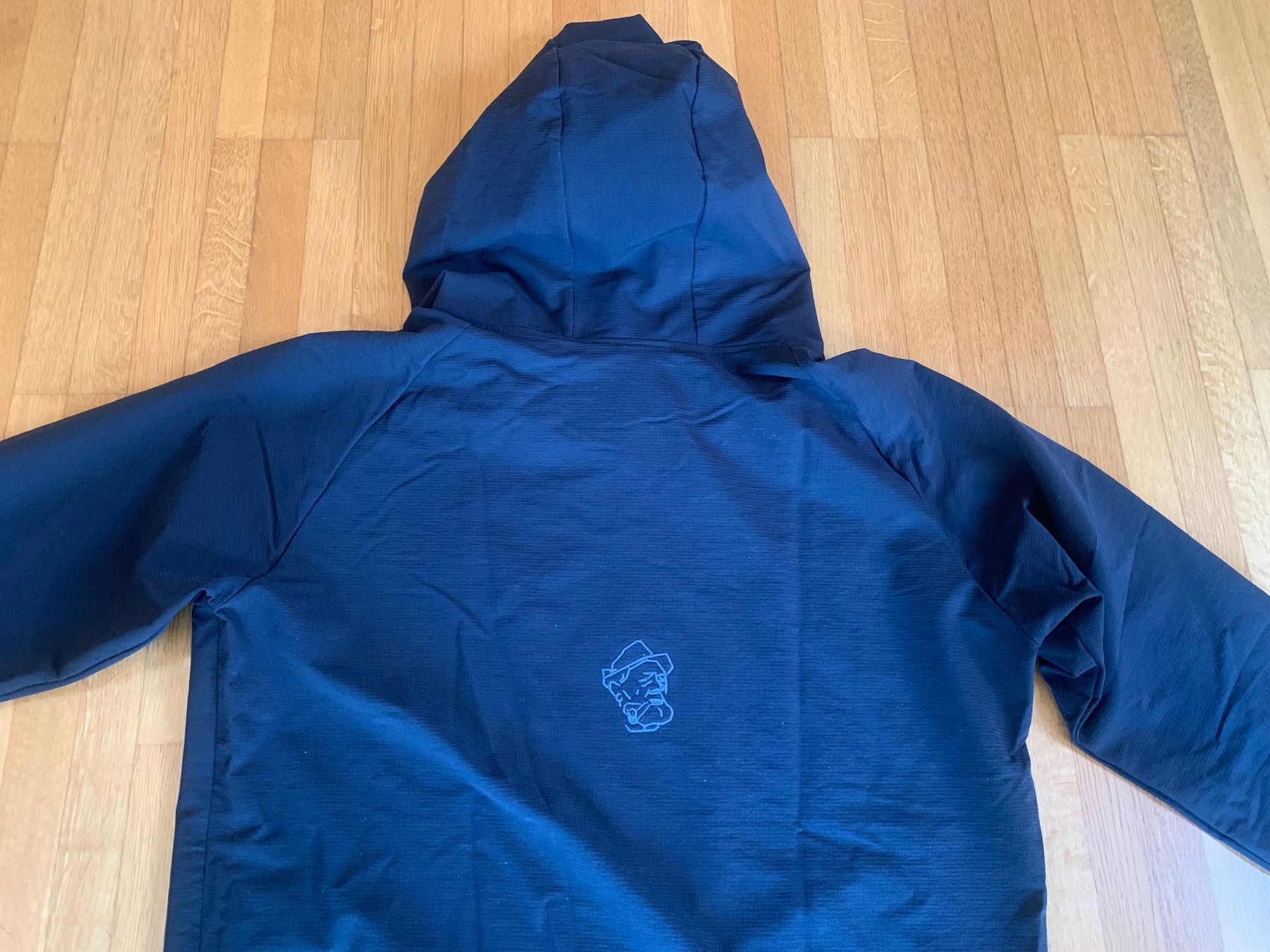 Maglioni & Felpe: Outdoor Hoody – Usato da Bülach venduto da frische_brise 6