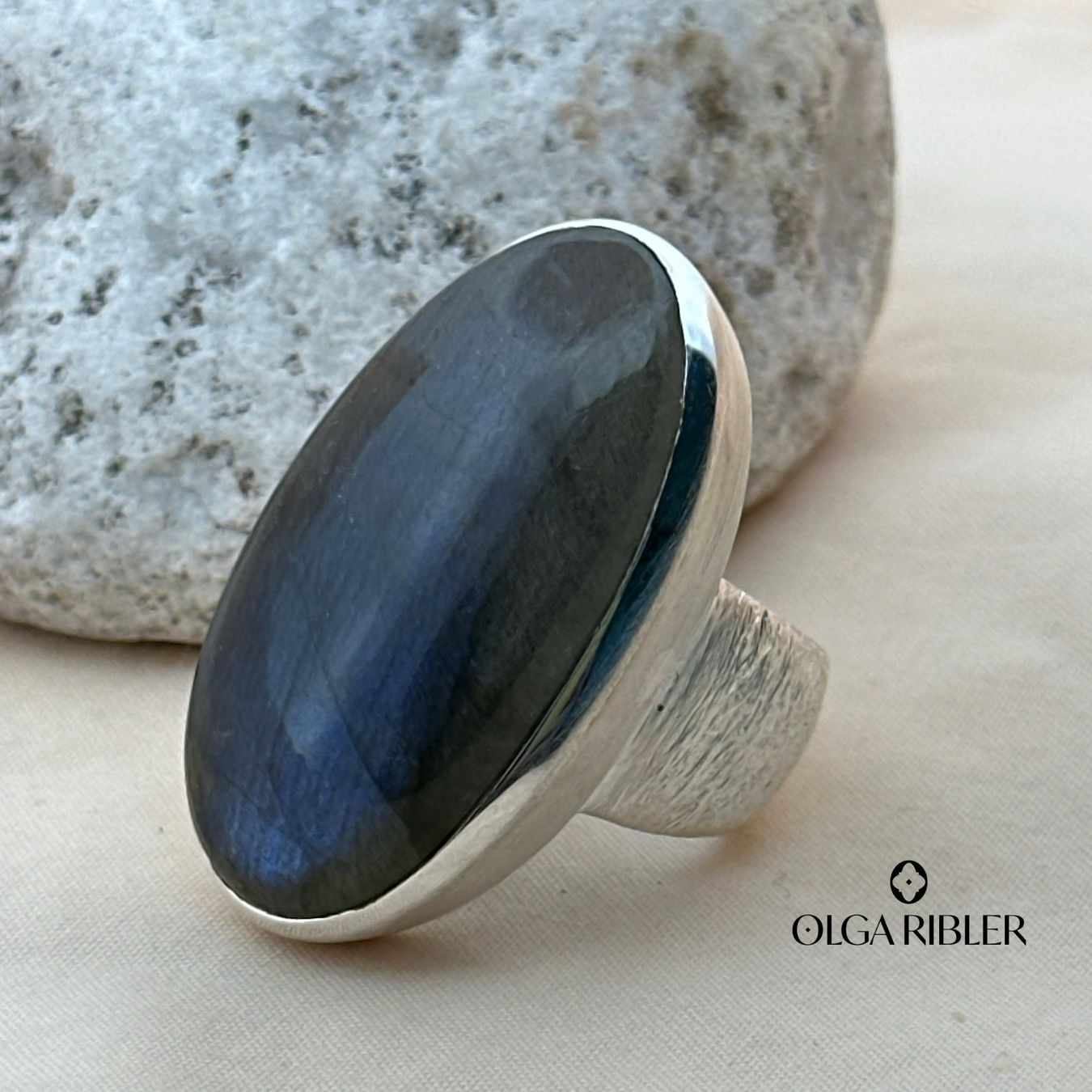 Olga Ribler Ringe: Unikate Silber Ring 925 Grösse 58 mit Labradorite – Neu (gemäss Beschreibung) aus Luzern von Schmuckoutlet